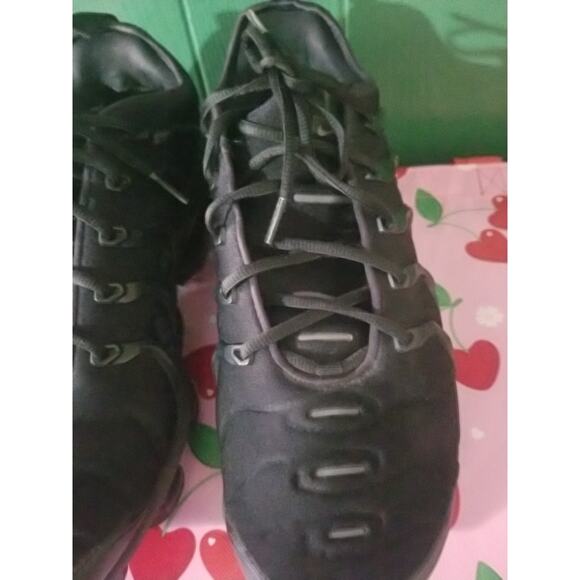 Nike Air Vapormax Plus Triple Black Shoes Mens 11.5 924453-004 Running Sneakers - Picture 2 of 7